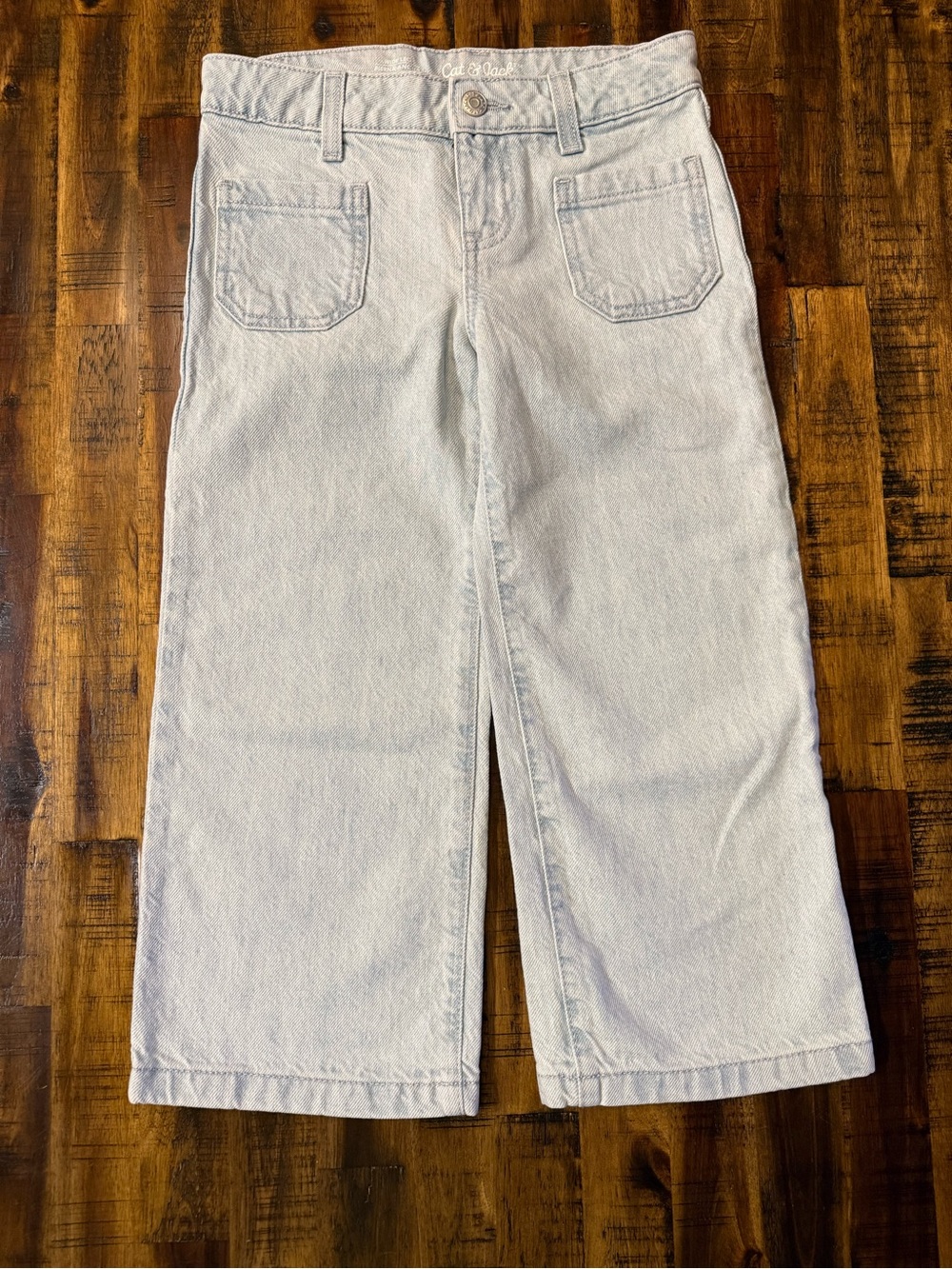🍒 Girls Wide leg light blue sz 5 jeans. Cat & Jack. cotton fun pockets soft